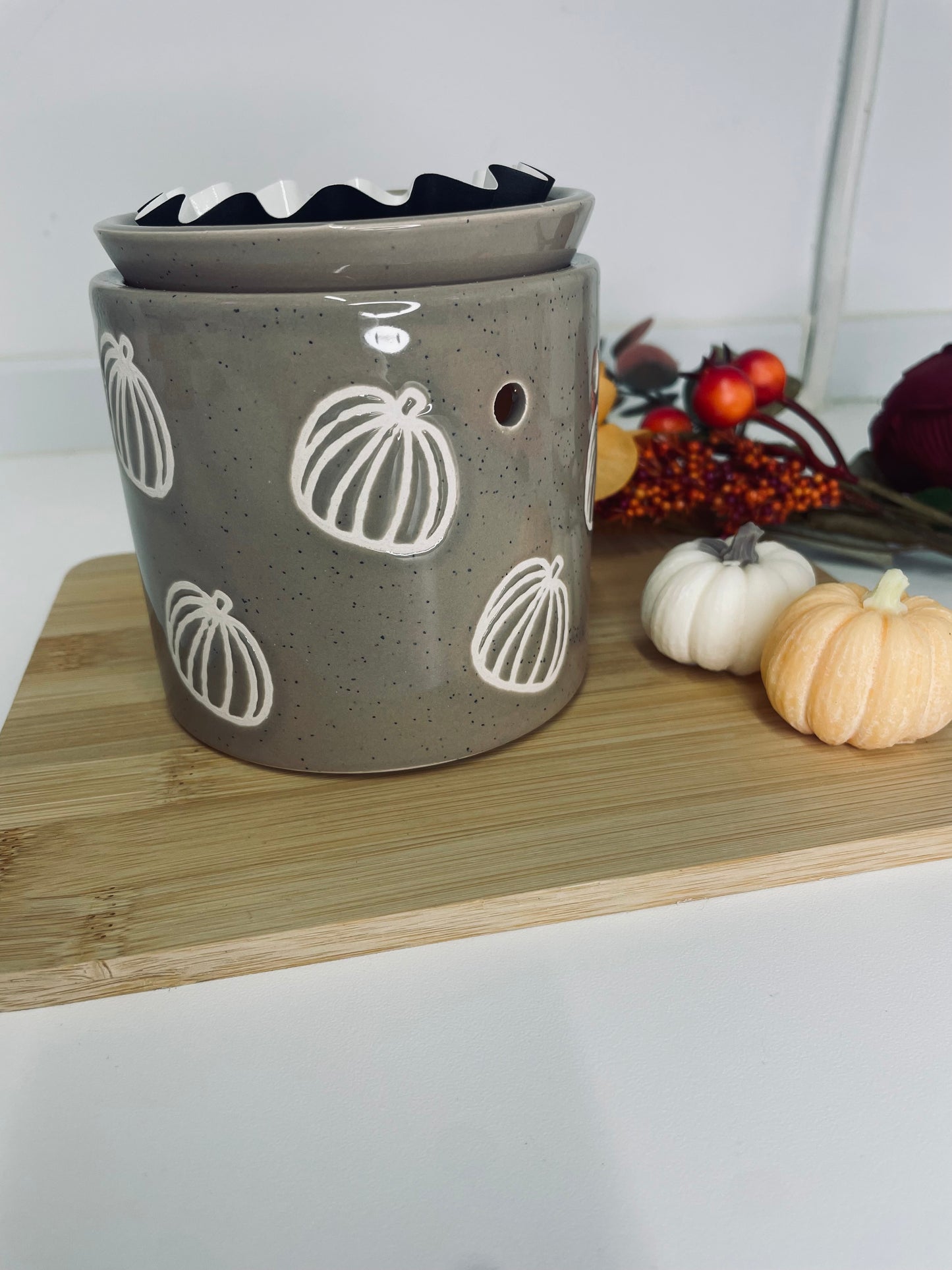 Autumn Pumpkin Design Waxmelt Warmer (taupe)