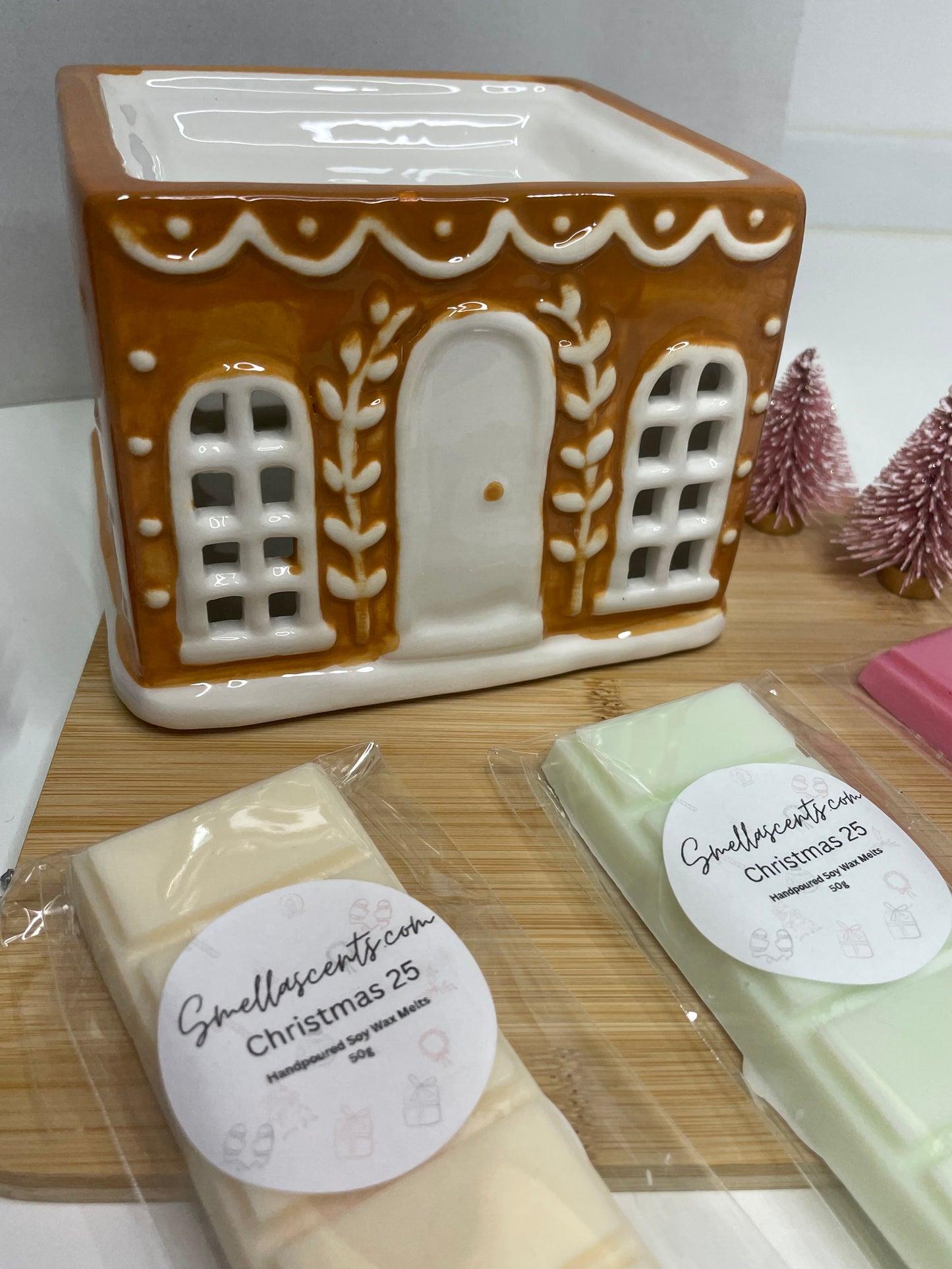 Gingerbread House Waxmelt Burner